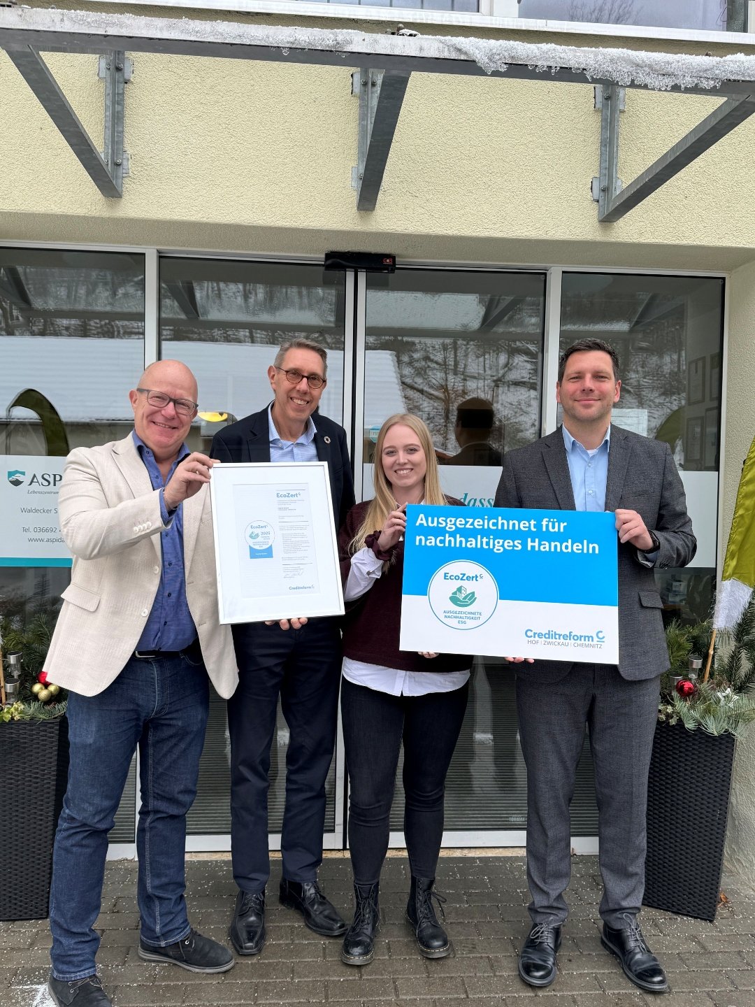 Stefan Persch mit ASPIDA-Team bei der EcoZert-Übergabe